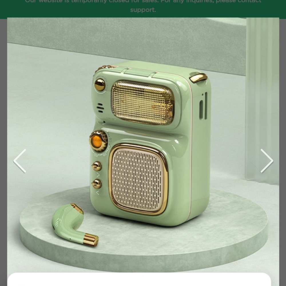 Retro Green Portable Bluetooth Speaker